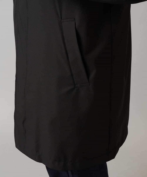 a.v.v(アーヴェヴェ)の「【830FPダウン/軽量/撥水/防風】ライトスカイダウンステンカラーコート(ダウンジャケット/コート・メンズ・ベージュ/ブラック・46/48/50)」の12枚目の写真