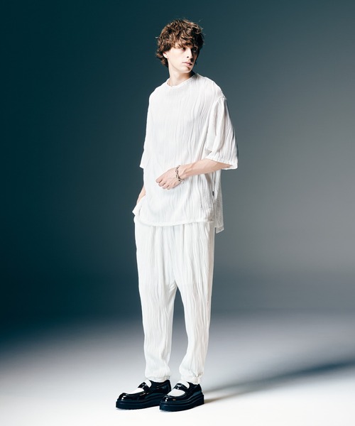 glamb（グラム）の「Willow Crepe Cutsew / ウィロークレープカットソー（Tシャツ/カットソー・メンズ・ホワイト/ブラック・S/M/L）」の8枚目の写真