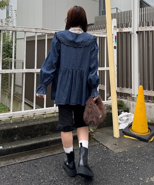 HELLO.SANFRANCISCO（ハローサンフランシスコ）の「【HELLO.SANFRANCISCO/ハローサンフランシスコ】衿付きマーガレット刺繍デニムブラウス（シャツ/ブラウス・レディース・ネイビー/サックスブルー・ONE SIZE）」の9枚目の写真