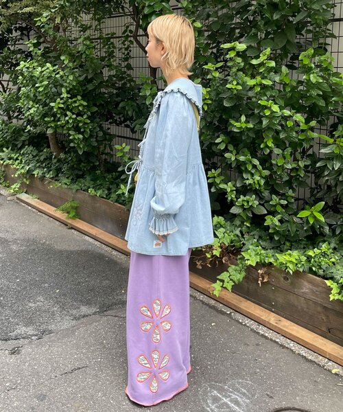 HELLO.SANFRANCISCO（ハローサンフランシスコ）の「【HELLO.SANFRANCISCO/ハローサンフランシスコ】衿付きマーガレット刺繍デニムブラウス（シャツ/ブラウス・レディース・ネイビー/サックスブルー・ONE SIZE）」の17枚目の写真