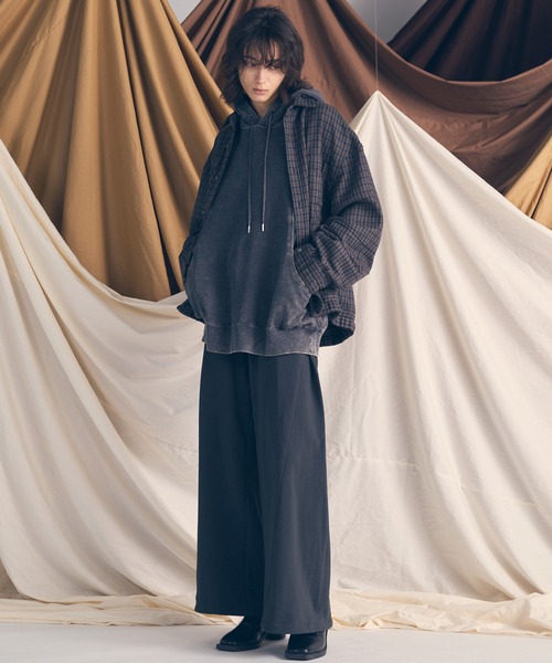 MAISON SPECIAL（メゾンスペシャル）の「《UNISEX》【ONE-MILE WEAR】Prime-Wide Sweatpants/ワンマイルウェアプライムワイドスウェットパンツ【MAISON SPECIAL/メゾンスペシャル】■セットアップ対応■（スウェットパンツ・メンズ・オフホワイト/ブラック/グレー/チャコールグレー・0/1/2）」の9枚目の写真
