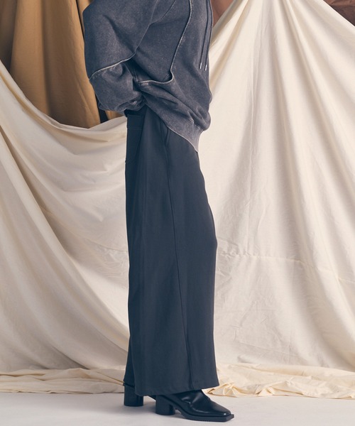 MAISON SPECIAL（メゾンスペシャル）の「《UNISEX》【ONE-MILE WEAR】Prime-Wide Sweatpants/ワンマイルウェアプライムワイドスウェットパンツ【MAISON SPECIAL/メゾンスペシャル】■セットアップ対応■（スウェットパンツ・メンズ・オフホワイト/ブラック/グレー/チャコールグレー・0/1/2）」の21枚目の写真