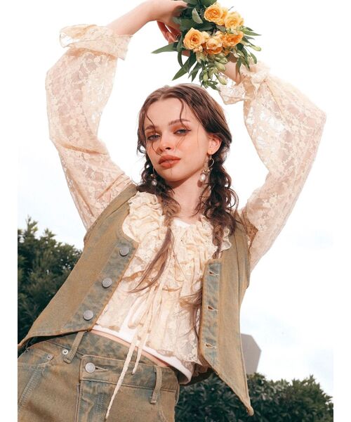 EVRIS（エヴリス）の「フロントリボンレースクロップドシャツ（シャツ/ブラウス・レディース・ブラック/ベージュ・FREE）」の10枚目の写真