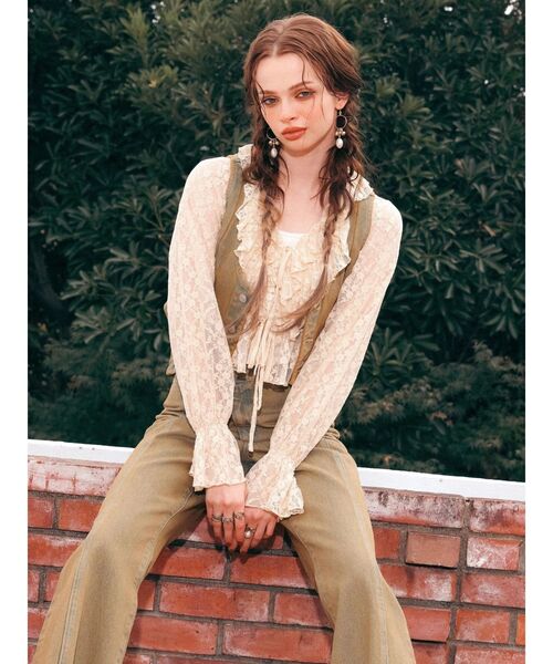 EVRIS（エヴリス）の「フロントリボンレースクロップドシャツ（シャツ/ブラウス・レディース・ブラック/ベージュ・FREE）」の13枚目の写真