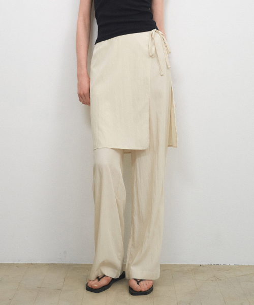 WEDNESDAYOASISFORWOMEN(ウェンズデー オアシス フォー ウーマン)の「デイジーレイヤードラップスカートパンツ_CREAM(W25-PT17)(その他パンツ・レディース・アイボリー・SMALL/MEDIUM)」の1枚目の写真