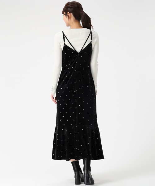 MISCH MASCH（ミッシュマッシュ）の「Vネックベロアキャミワンピース（ワンピース・レディース・ブラック/ピンク・S/M）」の11枚目の写真