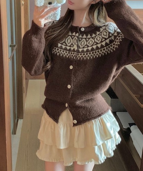 LADY LIKE（レディライク）の「ノルデック柄裾ドロストバイカラー丸首カーディガン（カーディガン/ボレロ・レディース・アイボリー/グレー/モカ・M）」の10枚目の写真