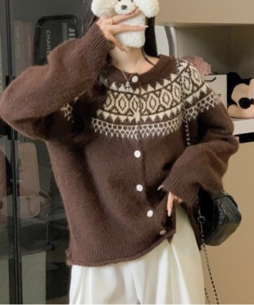 LADY LIKE（レディライク）の「ノルデック柄裾ドロストバイカラー丸首カーディガン（カーディガン/ボレロ・レディース・アイボリー/グレー/モカ・M）」の15枚目の写真