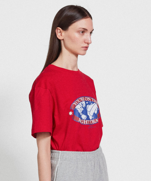 MENASOO(ミナス)の「Right Track T Shirt_Red(Tシャツ/カットソー・レディース・レッド・1/2/3)」の3枚目の写真