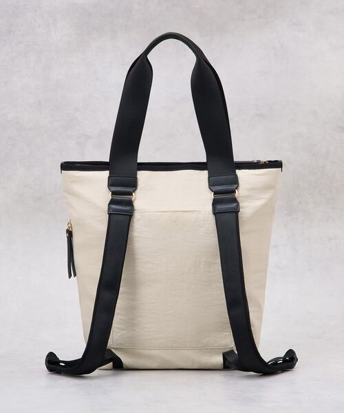 LANVIN en Bleu（ランバンオンブルー）の「ロゴテープ2wayリュック（バックパック/リュック・レディース・ベージュ/ブラック・FREE）」の5枚目の写真