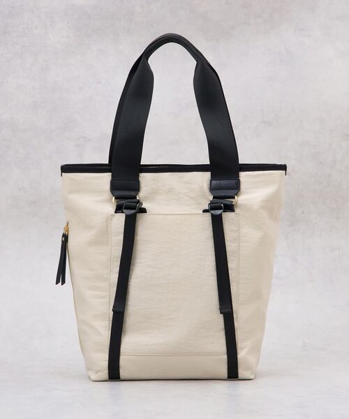 LANVIN en Bleu（ランバンオンブルー）の「ロゴテープ2wayリュック（バックパック/リュック・レディース・ベージュ/ブラック・FREE）」の6枚目の写真