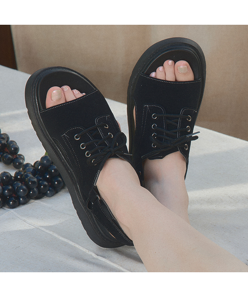 SHOEHI(シューハイ)の「フレイヤレースアップベルクロサンダル(5Colors)_S0545(サンダル・レディース・ホワイト/ブラック/シルバー/ブラック系その他/ベージュ系その他・22.5cm/23cm/23.5cm/24cm/24.5cm/25cm)」の3枚目の写真