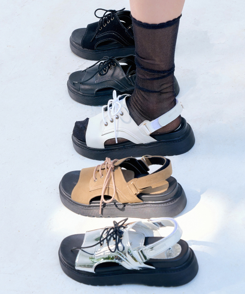 SHOEHI(シューハイ)の「フレイヤレースアップベルクロサンダル(5Colors)_S0545(サンダル・レディース・ホワイト/ブラック/シルバー/ブラック系その他/ベージュ系その他・22.5cm/23cm/23.5cm/24cm/24.5cm/25cm)」の17枚目の写真