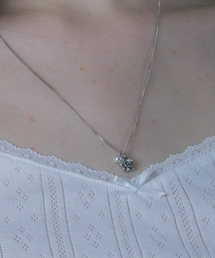 PEARLY MORE（パ―リーモア）の「Rose and Pearl Daily Necklace_PM25N010SS（ネックレス）」