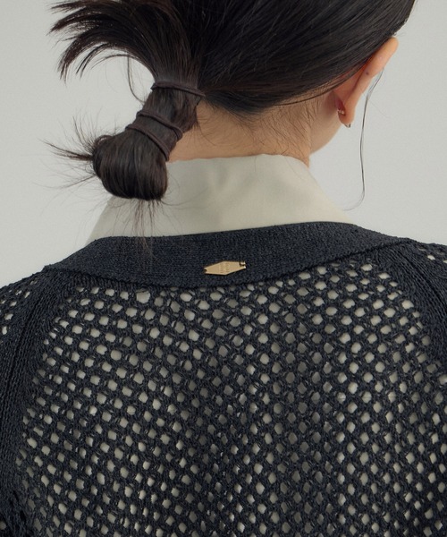SALON adam et rope'（サロン アダム エ ロペ）の「ペーパーヤーンメッシュカーディガン（カーディガン/ボレロ・レディース・オフホワイト/ブラック/グリーン系その他・FREE）」の12枚目の写真
