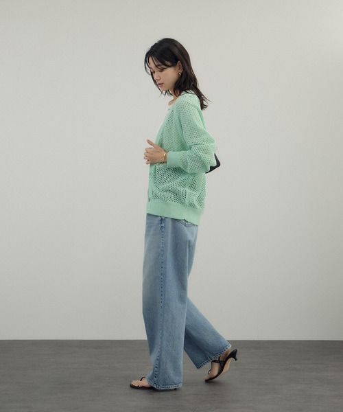 SALON adam et rope'（サロン アダム エ ロペ）の「ペーパーヤーンメッシュカーディガン（カーディガン/ボレロ・レディース・オフホワイト/ブラック/グリーン系その他・FREE）」の16枚目の写真