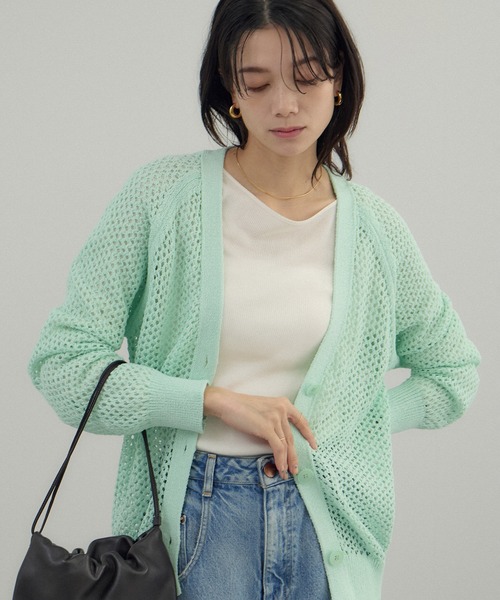 SALON adam et rope'（サロン アダム エ ロペ）の「ペーパーヤーンメッシュカーディガン（カーディガン/ボレロ・レディース・オフホワイト/ブラック/グリーン系その他・FREE）」の18枚目の写真