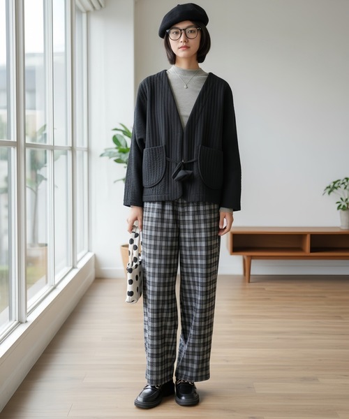 On One's Own(オンワンズオン)の「On One's Own チェックジャガードカットソーストレートパンツ(その他パンツ・レディース・ブラウン/ブラック/グレー/ブラック系1・FREE)」の1枚目の写真