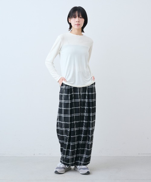 THREE FIFTY STANDARD(スリーフィフティースタンダード)の「THREE FIFTY STANDARD さらっとした肌ざわりのウール混Tシャツ(Tシャツ/カットソー・レディース・オフホワイト/杢グレー/ブラック・L/M)」の5枚目の写真