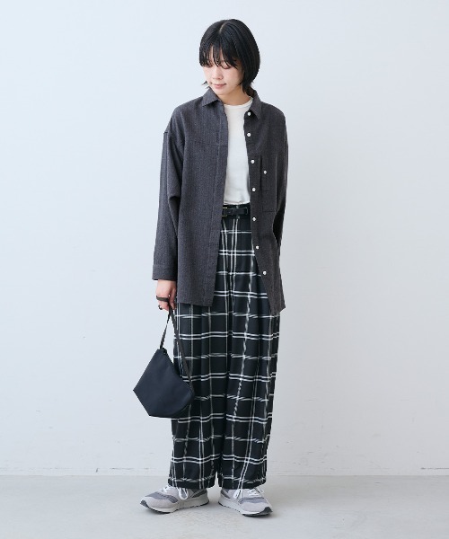 THREE FIFTY STANDARD(スリーフィフティースタンダード)の「THREE FIFTY STANDARD さらっとした肌ざわりのウール混Tシャツ(Tシャツ/カットソー・レディース・オフホワイト/杢グレー/ブラック・L/M)」の8枚目の写真