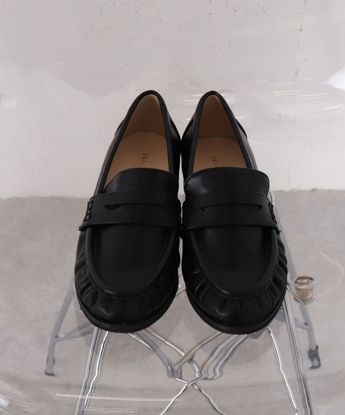 archives（アルシーヴ）の「ギャザーローファー（ローファー・レディース・ブラウン/ブラック・MEDIUM/LARGE）」の4枚目の写真