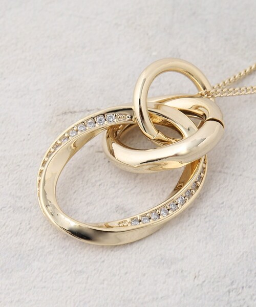 OPAQUE.CLIP（オペークドットクリップ）の「メタルオーバル×2連リング ロングネックレス（ネックレス・レディース・シルバー/ゴールド・00）」の6枚目の写真