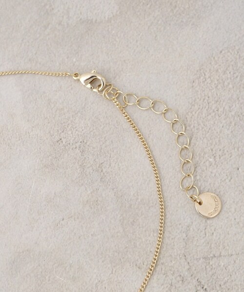 OPAQUE.CLIP（オペークドットクリップ）の「メタルオーバル×2連リング ロングネックレス（ネックレス・レディース・シルバー/ゴールド・00）」の7枚目の写真