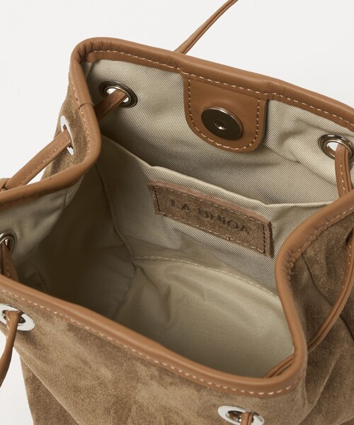 BEAUTY&YOUTH UNITED ARROWS（ビューティーアンドユースユナイテッドアローズ）の「＜LA UNIQA＞スエード 巾着 バッグ（ハンドバッグ・メンズ・ベージュ・FREE）」の11枚目の写真