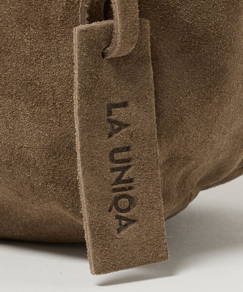 BEAUTY&YOUTH UNITED ARROWS（ビューティーアンドユースユナイテッドアローズ）の「＜LA UNIQA＞スエード 巾着 バッグ（ハンドバッグ・メンズ・ベージュ・FREE）」の13枚目の写真
