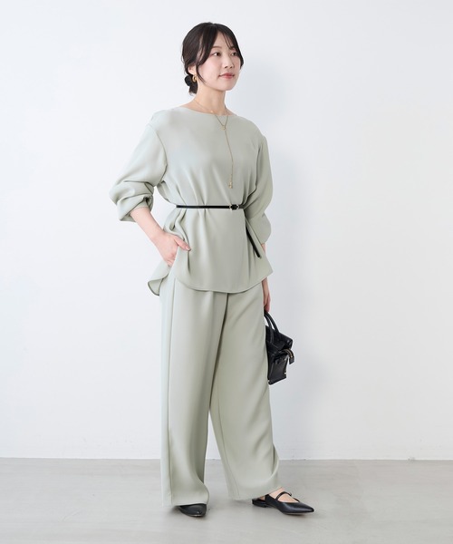 MICA&DEAL(マイカ&ディール)の「シルキーボートネックブラウス〈セットアップ対応〉(シャツ/ブラウス・レディース・ベージュ/ミント/ネイビー・FREE)」の19枚目の写真