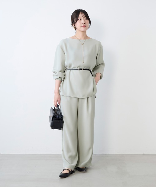MICA&DEAL(マイカ&ディール)の「シルキーボートネックブラウス〈セットアップ対応〉(シャツ/ブラウス・レディース・ベージュ/ミント/ネイビー・FREE)」の20枚目の写真