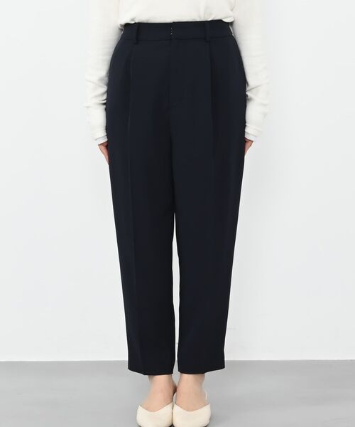 COHINA(コヒナ)の「トリアセジョーゼットテーパードパンツ-short & regular 【低身長・小柄女性】(スラックス・レディース・ベージュ/ネイビー/ブラック・M-Regular/S-Regular/XS-Regular/M-Short/S-Short/XS-Short)」の21枚目の写真