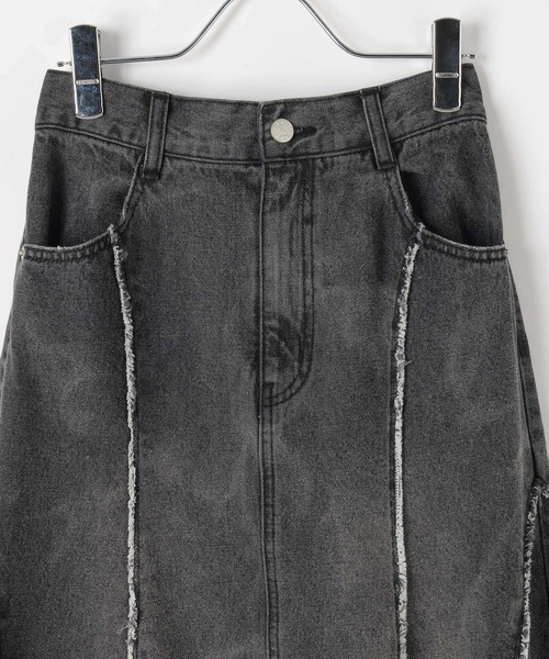 PAGEBOY(ページボーイ)の「フリンジラインデニムスカート(デニムスカート・レディース・ブラック/ブルー・FREE)」の12枚目の写真