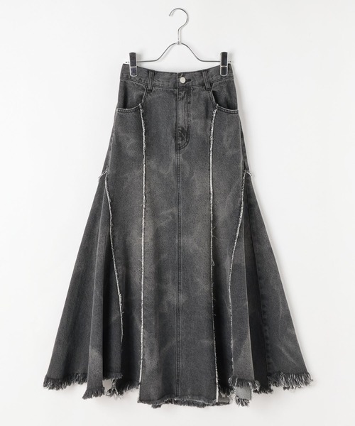 PAGEBOY(ページボーイ)の「フリンジラインデニムスカート(デニムスカート・レディース・ブラック/ブルー・FREE)」の8枚目の写真
