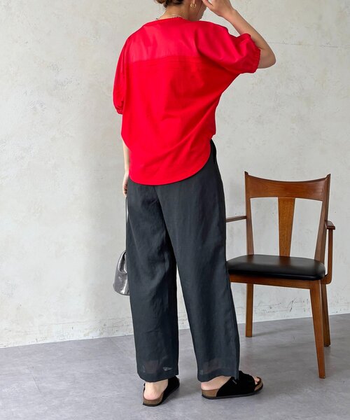 un dix cors(アンディコール)の「袖異素材ドルマンプルオーバー(Tシャツ/カットソー・レディース・グレイッシュベージュ/オフホワイト・FREE)」の6枚目の写真