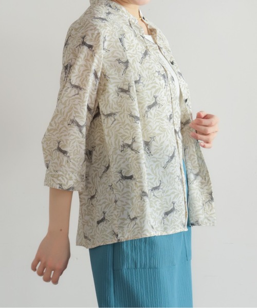 NOMBRE IMPAIR（ノンブルアンペール）の「バンビプリント　比翼スタンドネックブラウス（シャツ/ブラウス・レディース・グリーン/ブルー・FREE）」の13枚目の写真