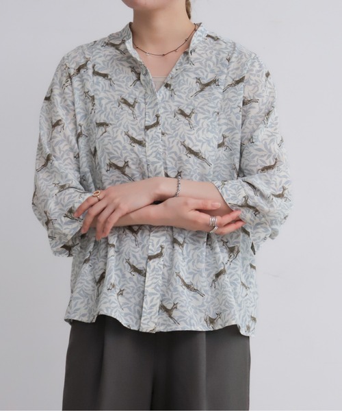 NOMBRE IMPAIR（ノンブルアンペール）の「バンビプリント　比翼スタンドネックブラウス（シャツ/ブラウス・レディース・グリーン/ブルー・FREE）」の7枚目の写真
