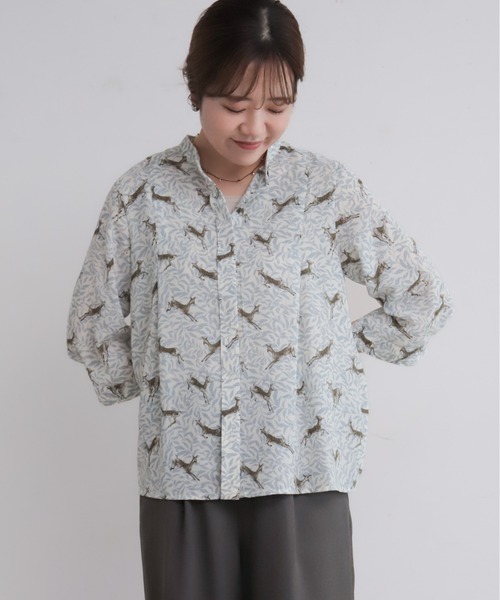 NOMBRE IMPAIR（ノンブルアンペール）の「バンビプリント　比翼スタンドネックブラウス（シャツ/ブラウス・レディース・グリーン/ブルー・FREE）」の6枚目の写真
