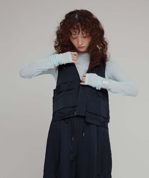 W:Huku（フーク）の「【W:Huku / 撥水 ワッシャーナイロン】フィッシャー ベスト / Washer Nylon Fisher Vest（ベスト・レディース・ブルーグレー/アイボリー/ブラック系その他・FREE）」の16枚目の写真