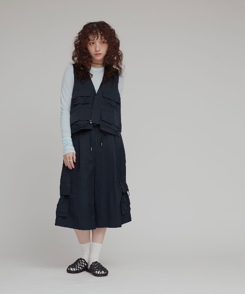 W:Huku（フーク）の「【W:Huku / 撥水 ワッシャーナイロン】フィッシャー ベスト / Washer Nylon Fisher Vest（ベスト・レディース・ブルーグレー/アイボリー/ブラック系その他・FREE）」の14枚目の写真