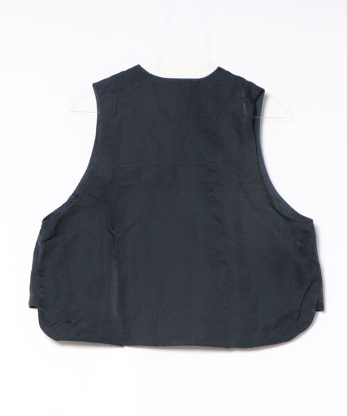 W:Huku（フーク）の「【W:Huku / 撥水 ワッシャーナイロン】フィッシャー ベスト / Washer Nylon Fisher Vest（ベスト・レディース・ブルーグレー/アイボリー/ブラック系その他・FREE）」の7枚目の写真