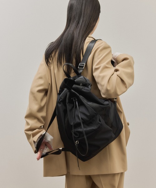 ADAM ET ROPE'（アダムエロペ）の「アウトポケットドロストリュック/撥水（バックパック/リュック・レディース・ブラック・FREE）」の9枚目の写真
