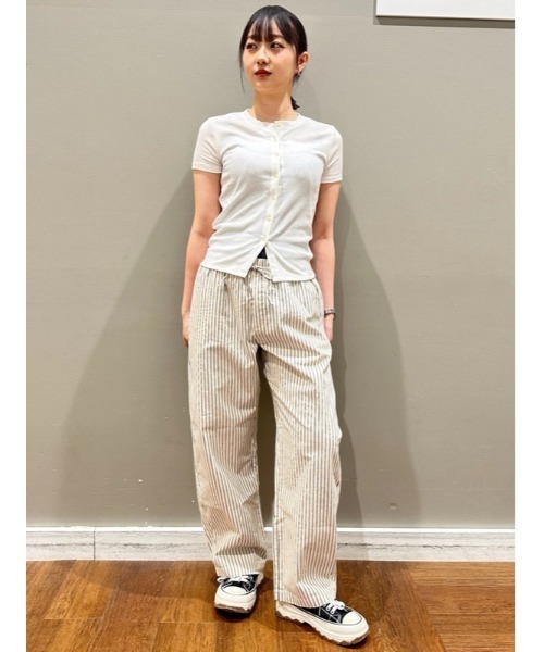 GAP(ギャップ)の「ハイライズ イージーウエスト バレルカーキパンツ(その他パンツ・レディース・ベージュ/オリーブ/ブラック/ピンク・XXS/L/M/S/XS)」の16枚目の写真