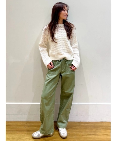 GAP(ギャップ)の「ハイライズ イージーウエスト バレルカーキパンツ(その他パンツ・レディース・ベージュ/オリーブ/ブラック/ピンク・XXS/L/M/S/XS)」の20枚目の写真