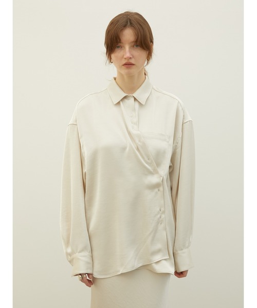 LA PEAU DE GEM（ラポドゥジェム）の「【LA PEAU DE GEM】2way satin wrap shirt/2wayサテンラップシャツ（シャツ/ブラウス・レディース・ブラック/アイボリー/ブラウン・FREE）」の19枚目の写真