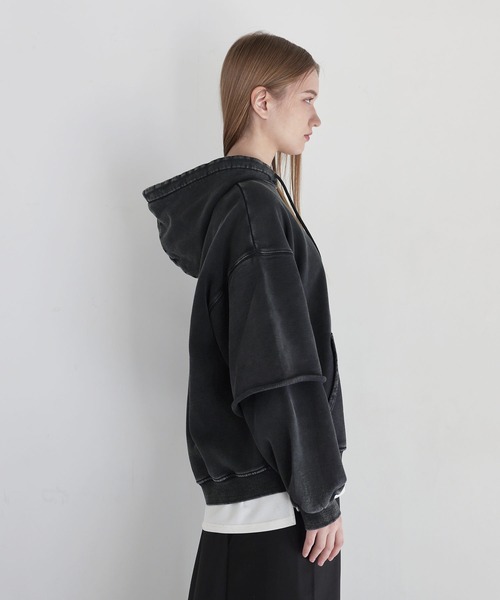 LILL（リル）の「ルーズシルエットヘビーウェイトフェイクレイヤードボリュームスリーブパーカー（パーカー・メンズ・ブラック/ブラック系・M/S/XL/L）」の12枚目の写真