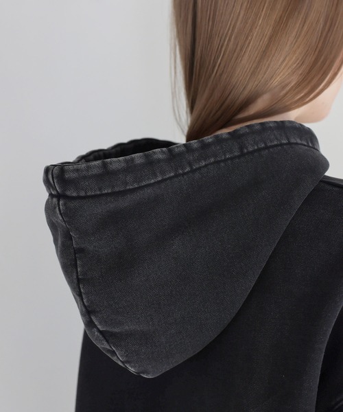 LILL（リル）の「ルーズシルエットヘビーウェイトフェイクレイヤードボリュームスリーブパーカー（パーカー・メンズ・ブラック/ブラック系・M/S/XL/L）」の15枚目の写真