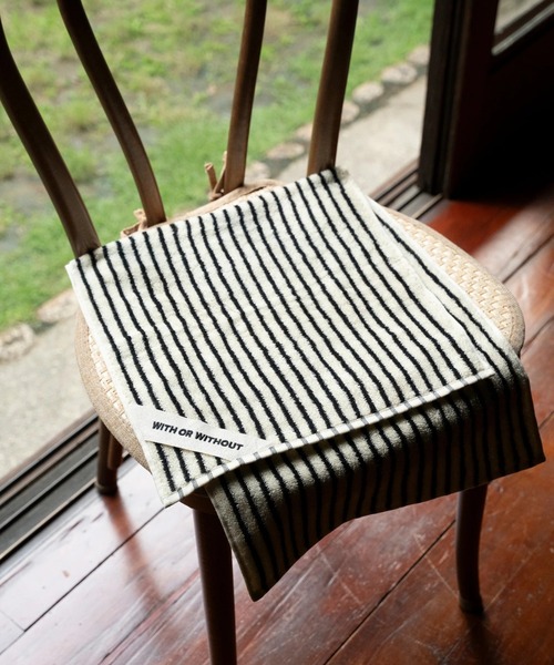 WITH OR WITHOUT（ウィズオアウィズアウト）の「フェイスタオル／縦ストライプ柄×無地カラー（タオル・メンズ・ブルー/グレー/ホワイト×ブラック・FREE）」の2枚目の写真