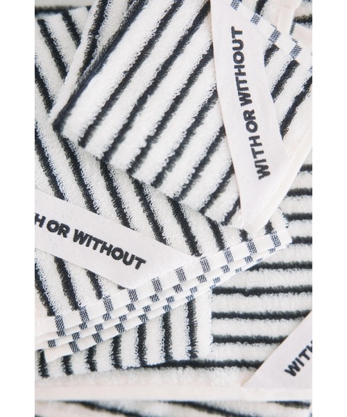 WITH OR WITHOUT（ウィズオアウィズアウト）の「フェイスタオル／縦ストライプ柄×無地カラー（タオル・メンズ・ブルー/グレー/ホワイト×ブラック・FREE）」の4枚目の写真