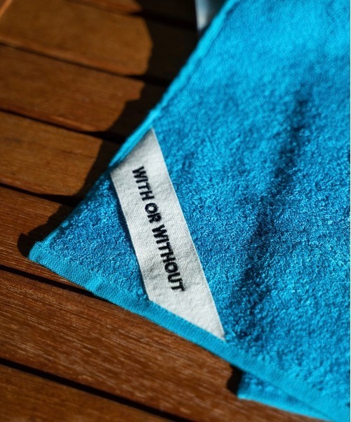 WITH OR WITHOUT（ウィズオアウィズアウト）の「フェイスタオル／縦ストライプ柄×無地カラー（タオル・メンズ・ブルー/グレー/ホワイト×ブラック・FREE）」の14枚目の写真